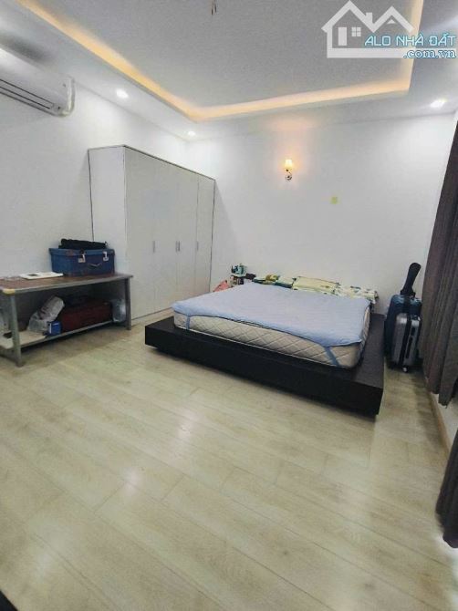 BÁN NHÀ ĐẸP CHÍNH CHỦ_NGAY EMART PHAN HUY ÍCH GÒ VẤP_4 TẦNG 72M2 (4x18)_HẺM XE HƠI_NHỈNH 7 - 3