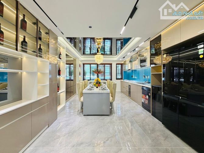 Nhà Hẻm 380 Nguyễn Văn Khối Sát Công Viên Làng Hoa Full Nội Thất Thang Máy - 3