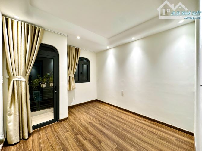 Bán Nhà Đường Phan Xích Long Phú Nhuận 133m2 4 tầng 5 phòng ngủ nhà mới đẹp sách Vali vào - 3