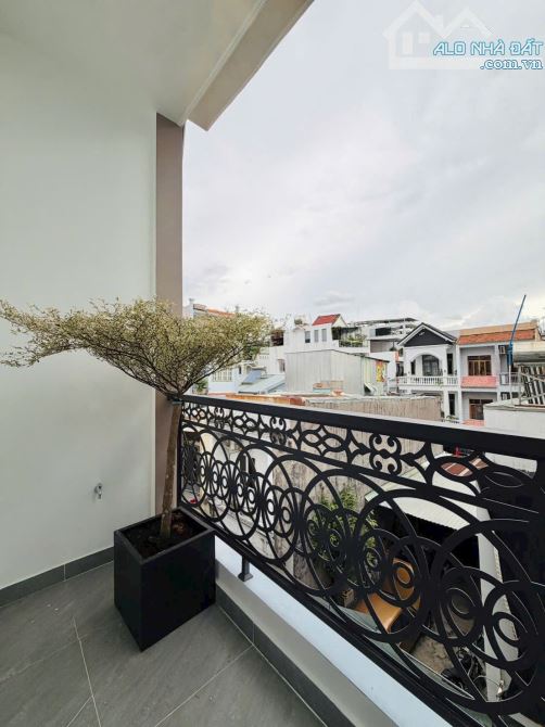 Bán nhà hẻm xe hơi 1 trục thẳng sát MT Trường Chinh, P14 Tân Bình, gần Etown, 72m2 3 tầng - 3