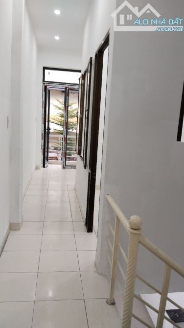 🎉🎉💥 NHÀ 2 TẦNG - KIỆT 5M - THỪA CHỖ ĐỖ Ô TÔ NGÀY ĐÊM - GIÁ CHỈ 4 TỶ x 💥 - 3