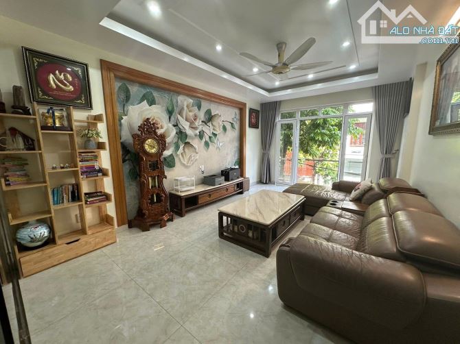 Cho thuê nguyên căn lô 22 Lê hồng phong oto đỗ cửa - 3