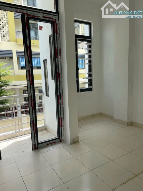 🏡 NHÀ 2 TẦNG KIÊN CỐ TRẦN CAO VÂN – GẦN TRƯỜNG LÊ THỊ HỒNG GẤM - 3