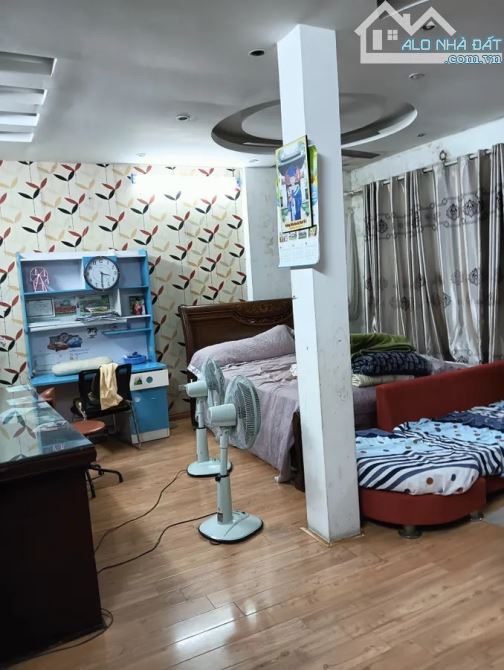 BÁN BIỆT THỰ PHÙNG KHIOANG - NAM TỪ LIÊM– 132M2 – VỈA HÈ RỘNG – Ô TÔ TRÁNH – GIÁ 32.5TỶ - 1