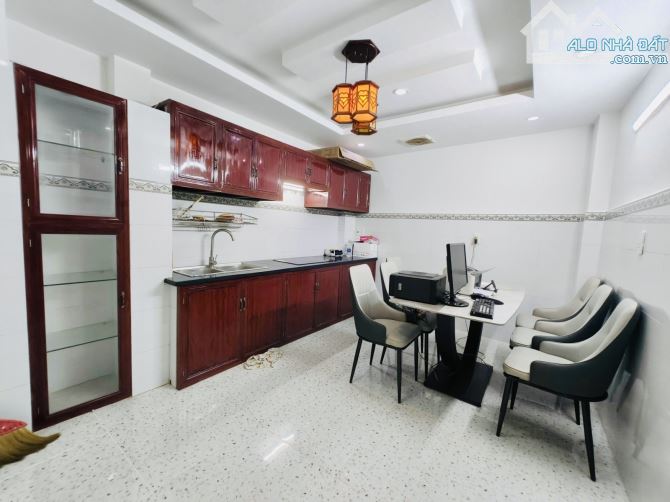 GÒ VẤP - NHÀ MỚI 5 TẦNG - HẺM THÔNG - 4 PN - CÓ PHÒNG NGỦ DƯỚI TRỆT, TIỆN KINH DOANH ONLIN - 3