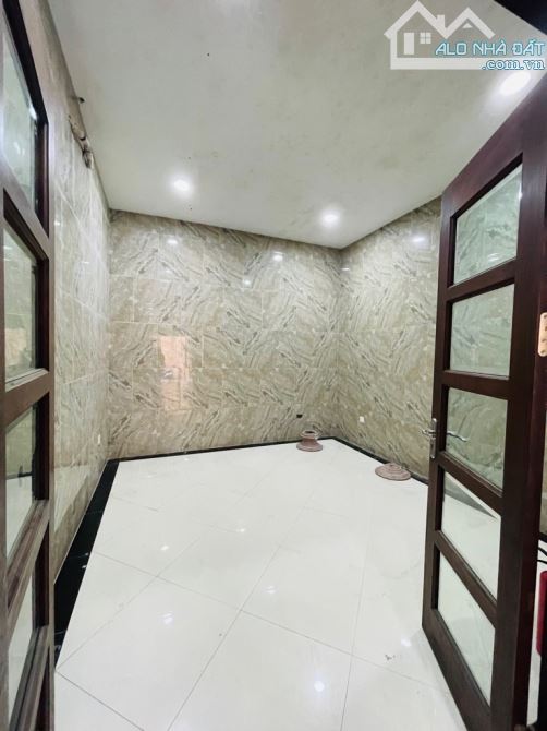 7 TẦNG ĐẸP LONG LANH - THANG MÁY - NGÕ NÔNG RỘNG Ô TÔ TRÁNH THÔNG - KINH DOANH - VĂN PHÒNG - 3