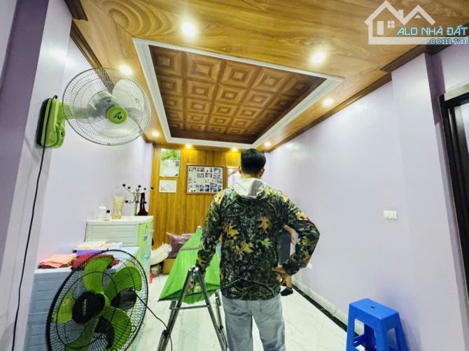 PHÚ LƯƠNG HĐÔNG _50M 5 TẦNG _VỊ TRÍ ĐẮC ĐỊA GẦN CÁC TRƯỜNG ĐẠI HỌC _ NHỈNH 6 TỶ SẴN Ở - 3