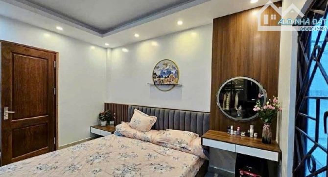 MỸ ĐÌNH- NHÀ ĐẸP 30x5 TẦNG- GẦN SVĐ MỸ ĐÌNH- FULL ĐỒ- 7.x TỶ - 3