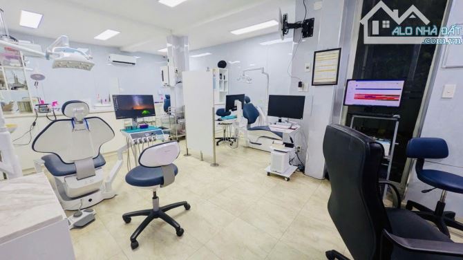3 TẦNG- 4.7x 13M- MẶT TIỀN KD NGUYỄN ĐÌNH CHIỂU PN- GẦN NGÃ 3 NG.KIỆM- 10 TỶ - 3