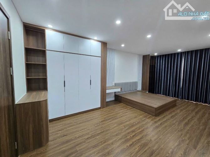 BÁN NHÀ ĐẸP LONG BIÊN – LÔ GÓC – GARA OTO – VỊ TRÍ SIÊU ĐẮC ĐỊA - 3