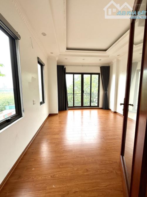 Bán nhà đẹp đê la thành - giảng võ -ba đình 32m 6 tầng full nội thất cơ bản ba gác vào cửa - 3