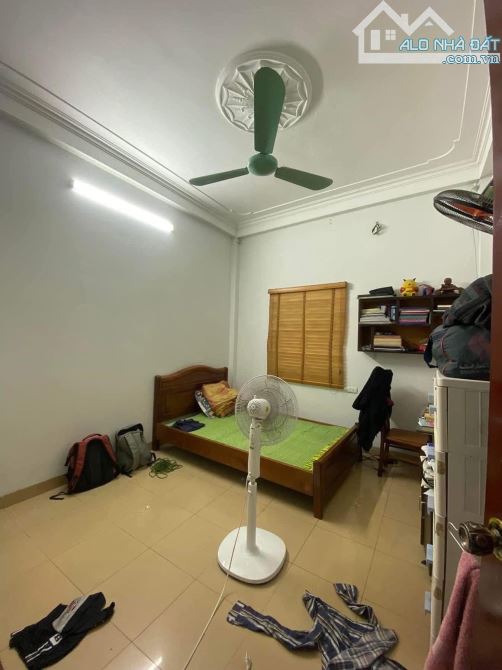 Quá rẻ!!! Chỉ 170tr/m2 có nhà phố Định Công, 50m2x5T-Trước nhà siêu thoáng 4m- 30m ra ô tô - 3