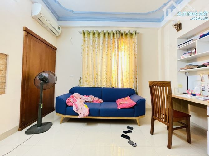 Bán nhà Khương Đình ngõ thông gần ô tô tránh, Dt 50m2, 5t, mt 6m, ở ngay. - 3