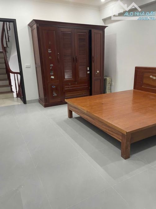 Cho thuê nhà nguyên căn 179 Vĩnh Hưng, phường Vĩnh Hưng, Hoàng Mai. DT 30m x 5 tầng, giá - 3