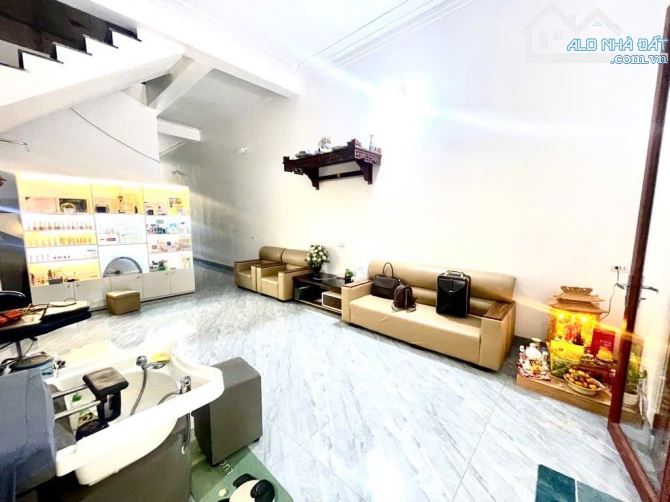 Bán Nhà phân lô, ô tô vào nhà, thôn Quyết Tiến, Vân Côn, Hoài Đức. giá 3,05 Tỷ. DT: 42 m2 - 4