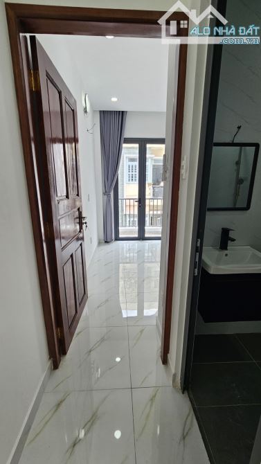 SIÊU PHẨM 4 TẦNG FULL CÔNG NĂNG - 3.2X10M- CHỈ 6.8 TỶ - HẺM XE HƠI - VỊ TRÍ ĐẸP - 4