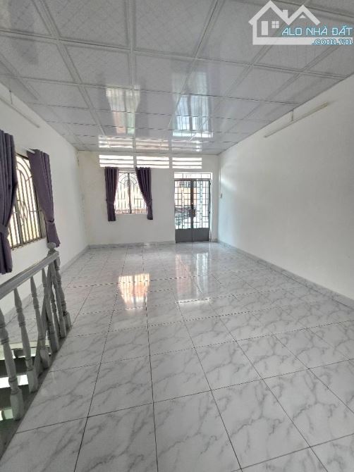 BÁN GẤP NHÀ HẺM XE HƠI LUỸ BÁN BÍCH , 82M2 , 4,8 x 17 , 2 TẦNG . GIÁ NHỈNH 8TỶ - 4