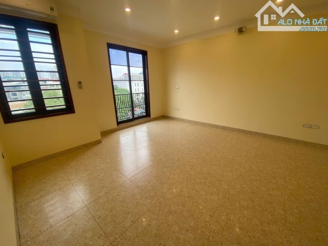 Cho thuê nhà KĐT mới Đại Kim đường Ngiêm Xuân Yêm, Hoàng Mai. DT 90m, 5 tầng, ô tô đỗ cửa. - 4