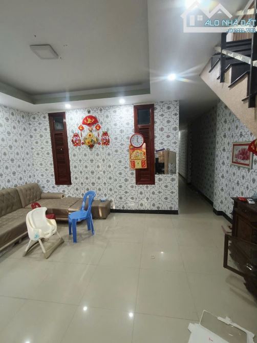 ⛳️ Cần bán nhà 1 trệt 1 lầu, cách đường Nguyễn Khuyến chỉ 80m, hẻm ô tô, gần chợ Vĩnh Hải. - 4