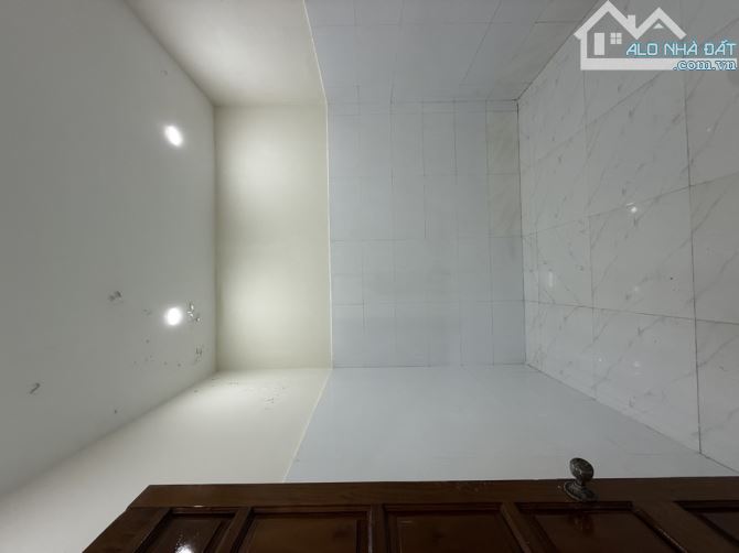 Bán nhà 2 tầng 48m² (4x12), Liên Khu 8-9, Gần Lê Văn Quới, Ngã Tư 4 Xã, Chỉ hơn 4 tỷ - 4