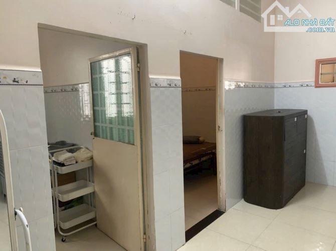 Bán nhà mặt tiền Lái Thiêu 49 Ngang 6,7m nở hậu 6,8m rất đẹp nhà còn mới - 4