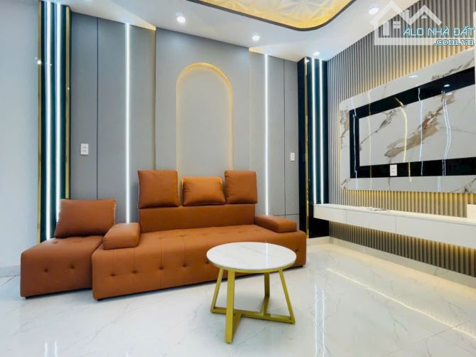 Bán nhà đẹp hẻm 2074 Huỳnh Tấn Phát, NB, DT 3,5 x9m, 1 lầu. Giá 1,99 tỷ - 4