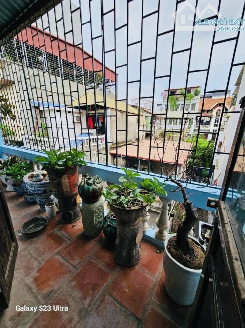 NHÀ 4 tầng phố Hàng Đậu - 25m ra mặt phố -TT PHỐ CỔ - NHỎ XINH VỪA TIỀN - TIỆN ÍCH BẠT NGÀ - 4