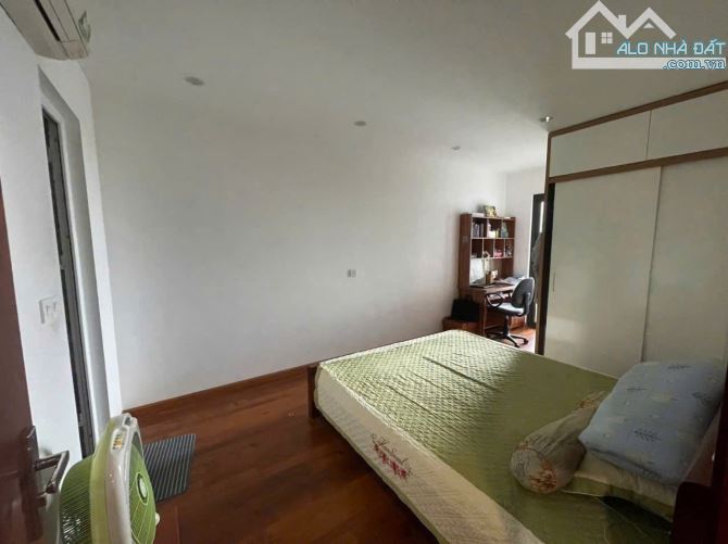 CẦN BÁN CHUNG CƯ STARTUP-TOWER TẦNG 23- 26 CÒN MỚI , 84.2M2 3NG 2VS FULL NỘI THẤT GIÁ 5,95 - 4