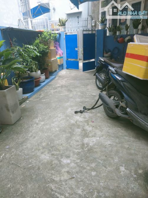 XE HƠI ĐỖ NGAY CỔNG - NHÀ ĐẸP NỞ HẬU -  KHU CAO TẦNG ĐỒNG BỘ ĐƯỜNG NƠ TRANG LONG - RỘNG QU - 4