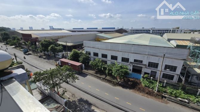 Bán nhà 5 Tầng,đường nhựa 26M thông tứ tung,thu nhập 500TR/năm,giá đầu tư - 4