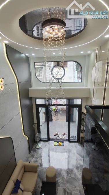 NHÀ ĐẸP MỚI XÂY, 3 tầng, Lê Hoàng Phái, Phường 17, GV,  ngã tư nguyễn văn lượng, 7.950TỶ - 4