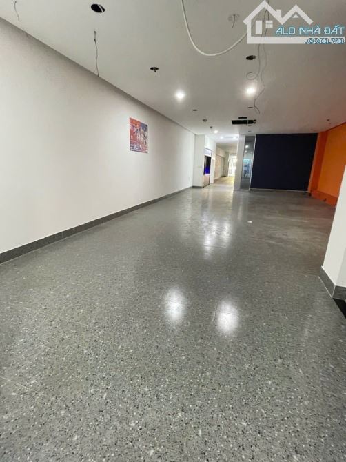 Vị trí VIP, Nhà nở hậu 7,5 x 54 mặt tiền Phan Huy Ích, Tân Bình. - 4