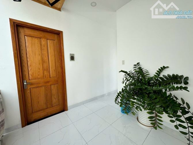 Bán nhà 2 mặt tiền khu Vĩnh Điềm Trung - Oto vô tận nhà - 4