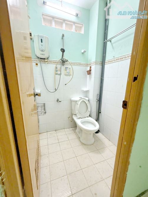 Bán nhà 1 lầu gần cầu Nguyễn Văn Cừ Phường 2 Quận 8 - 4
