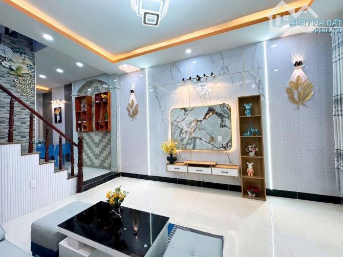 Nhà 2 Lầu Tân Kim 4 x 15m, 4PN 3WC Full Nội Thất Đường Xe Hơi. Sổ Hồng Riêng - 4