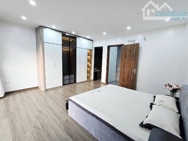 NHÀ MỚI 6 TẦNG – GARA Ô TÔ – THANG MÁY – TRUNG TÂM THẠCH BÀN – Ở/CHO THUÊ/ĐẦU TƯ GIỮ TIỀN - 4
