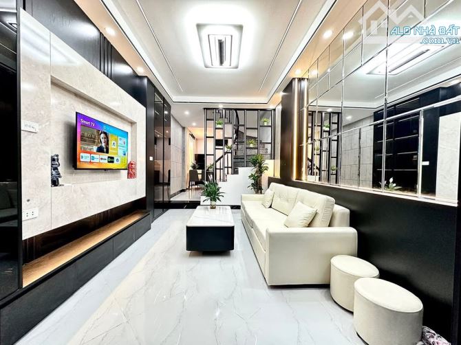 BÁN NHÀ KIM GIANG 4 TẦNG 40M2, NGÕ NÔNG GẦN Ô TÔ, CẠNH ĐH THĂNG LONG, SDCC, CHỈ 7,5 TỶ - 4