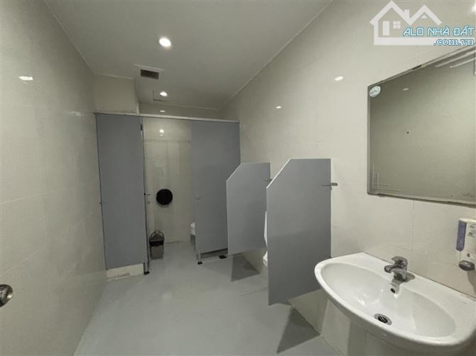 Trần Quốc Toản. Diện tích 238.1/250m2; 11 tăng; mặt tiền 8.1m; Giá 250 tỷ Hoàn kiếm - 3
