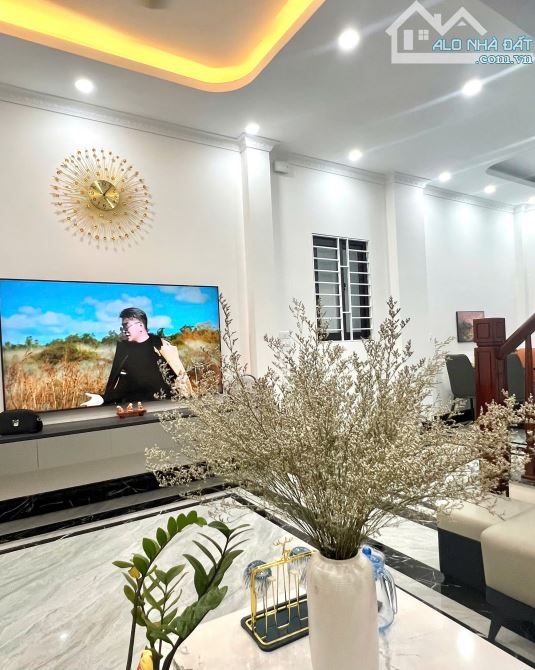 SIÊU PHẨM LÔ GÓC 40M2. GIÁ 6.86 TỶ – NGỌC TRÌ, LONG BIÊN. HIẾM NHÀ BÁN - BAY NHANH - 4
