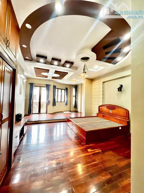 Đối diện BV quốc tế Mỹ khu dân trí cao. Giá 6tỷ370/ 100m2 - Ngang 5m. Đ.Bùi Tá Hán, Quận 2 - 4