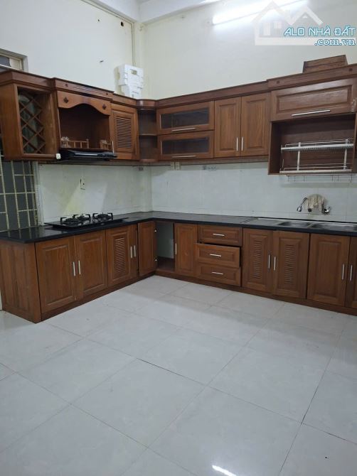CHO THUÊ NHÀ 2 TẦNG ĐẸP 4PN MẶT TIỀN:  LÊ ANH XUÂN, HÒA CƯỜNG - 4