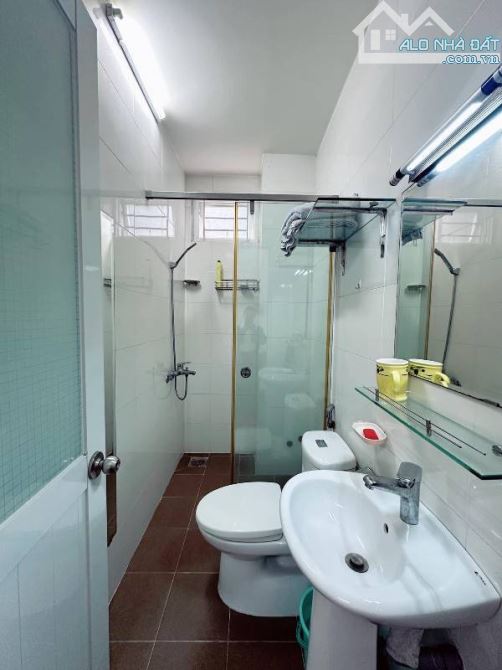 Bán nhà HXH 6m Phan Văn Sửu - Thông ra Cộng Hòa, DT: 4x14m Nhà mới 4 Tầng. Giá: 9.5 tỷ TL - 4