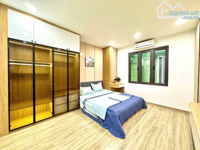 🏡 Bán Nhà Hoàng Văn Thái, Lê Trọng Tấn - Rộng, Thoáng – 3T– 58 m – 8.15 tỷ - 4