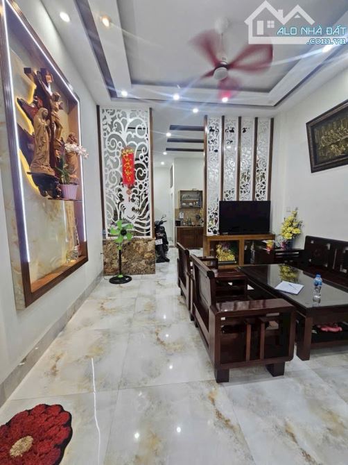 Bán nhà hẻm 50 Đồng Đen, F14, 4.4x10m, 3 tầng, 3pn giá 6.3 tỷ TL - 4