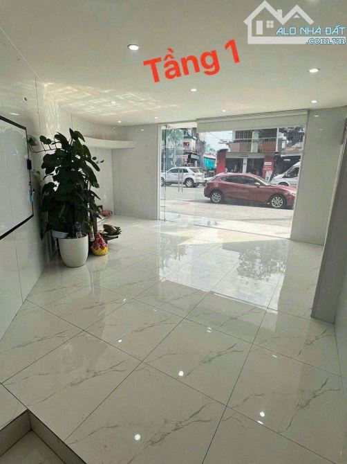 CHO THUÊ MẶT BẰNG KINH DOANH 3 TẦNG MẶT TIỀN HÙNG VƯƠNG, TP HUẾ - 4