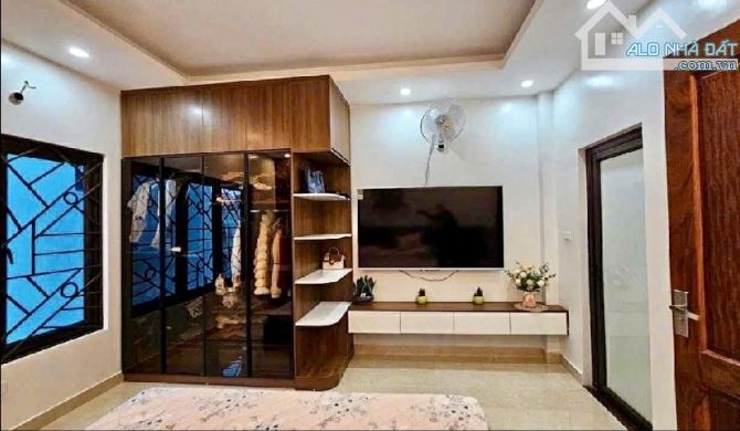 MỸ ĐÌNH- NHÀ ĐẸP 30x5 TẦNG- GẦN SVĐ MỸ ĐÌNH- FULL ĐỒ- 7.x TỶ - 4