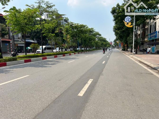 Cổ Linh, Thạch Bàn. Sau 1 nhà ra mặt phố. Dt 35m*7 tầng thang máy*hơn 8 tỷ. Cách Aeon 1km. - 4