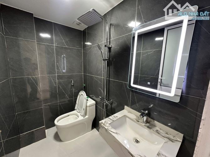 BÁN NHÀ MẶT PHỐ KIM GIANG, KINH DOANH, 2 Ô TÔ TRÁNH, VỈA HÈ, 41M2x5Tx3,6M, GIÁ 17,9 TỶ - 4