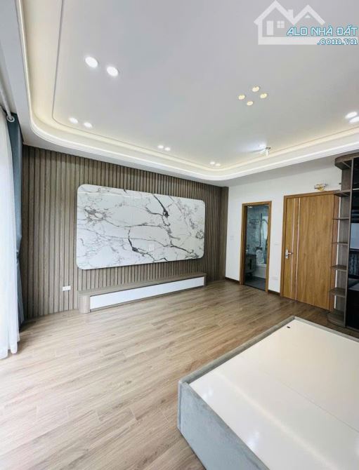 Bán nhà Thạch Bàn, Long Biên 45m2, 6 tầng, mt 5.1m, thang máy, 9.5 tỷ - 4