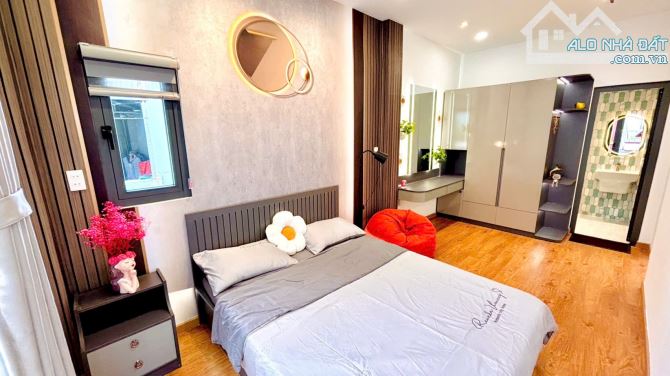 Bán Nhà Phú Nhuận - Siêu Phẩm 2 Mặt Hẻm - Sát Mặt Tiền - 2 Tầng - ~50m2 - Chỉ 5.X Tỷ - 4